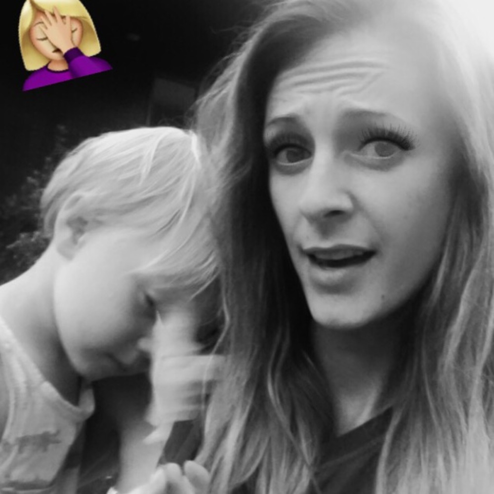 Meet your Posher, Hilary